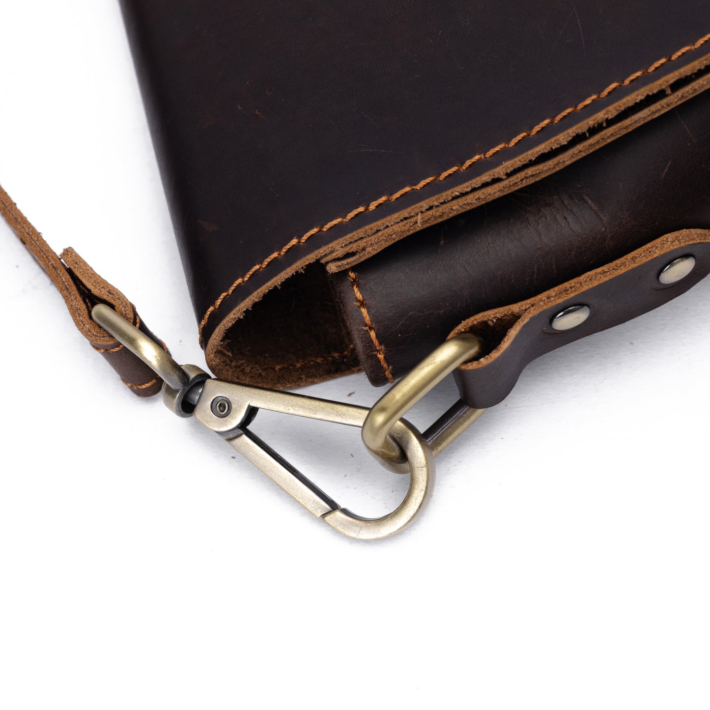 Reese Heritage Crossbody – Compact, Handcrafted, and Timeless