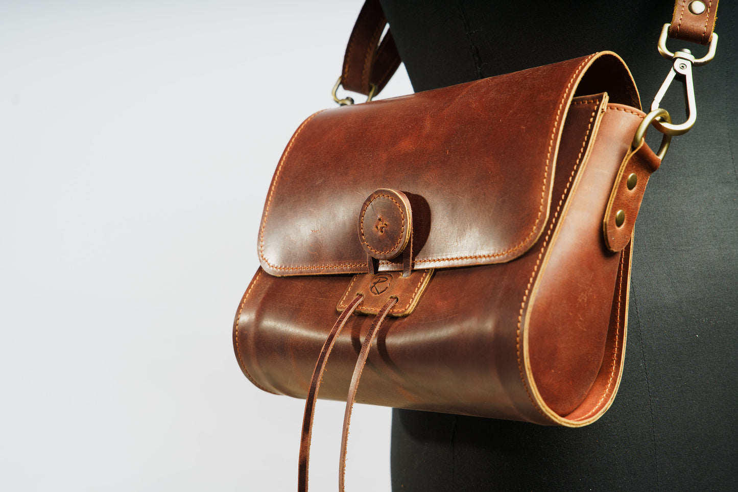Heritage Crossbody