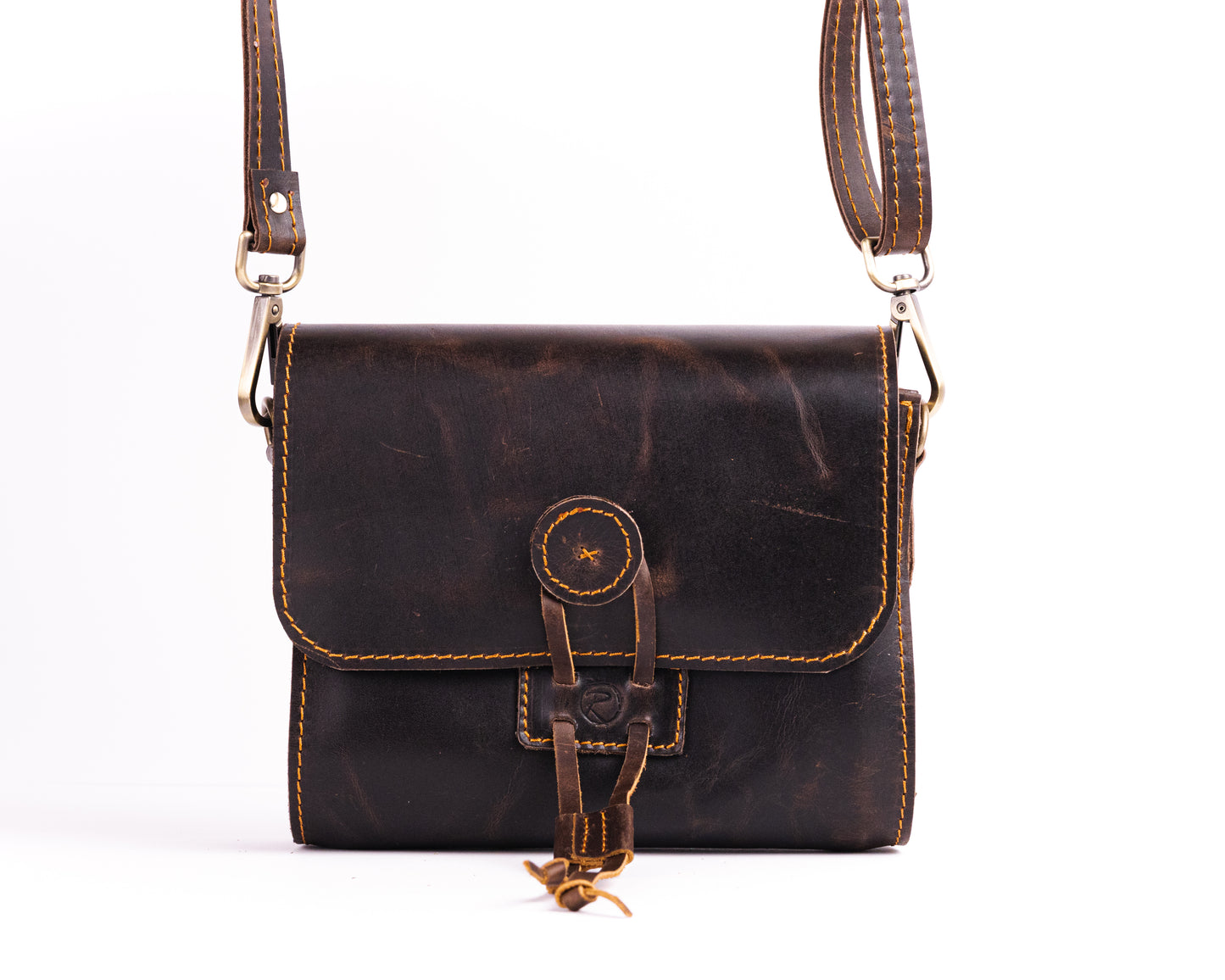 Reese Heritage Crossbody – Compact, Handcrafted, and Timeless