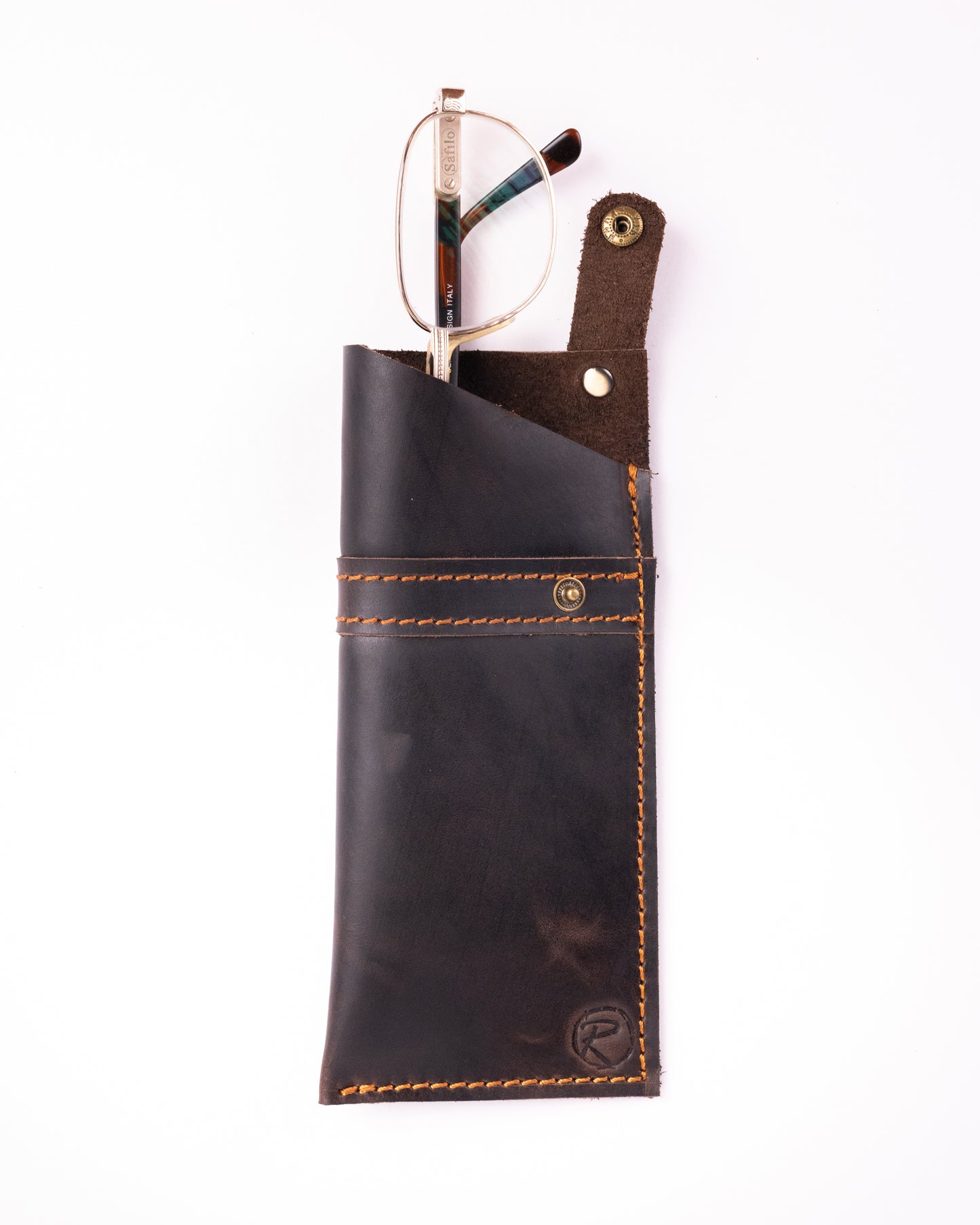 Reese Sunwear Pouch - Handcrafted Vintage Leather Elegance