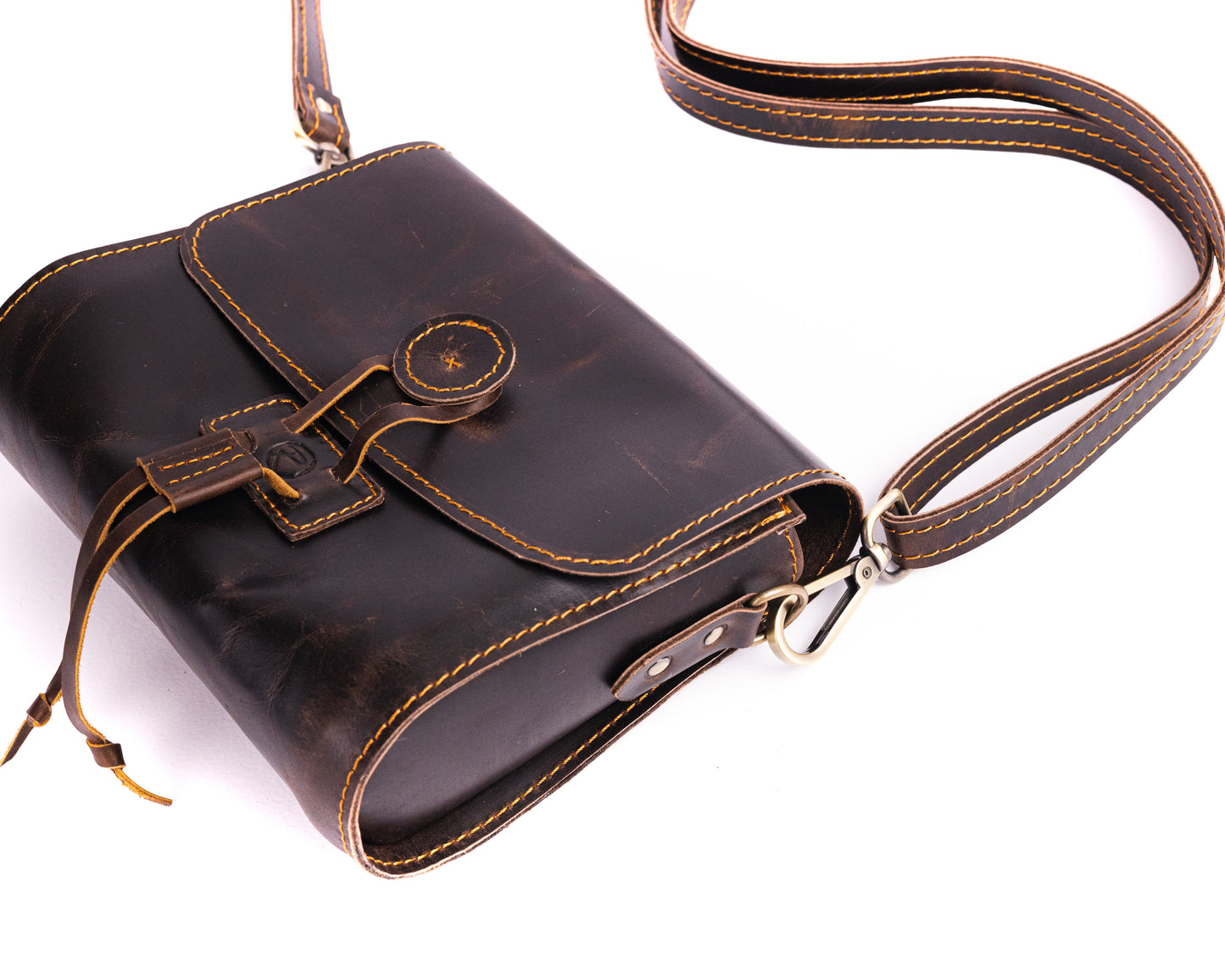 Reese Heritage Crossbody – Compact, Handcrafted, and Timeless