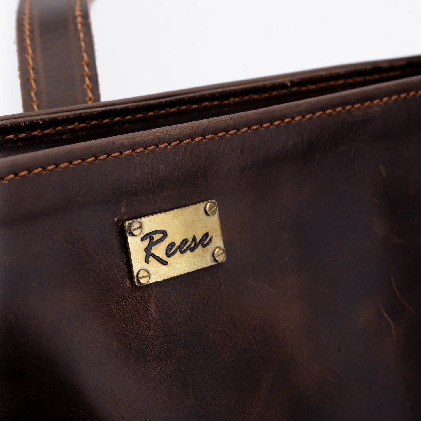 Reese Classic Tote – Handcrafted Vintage Leather Elegance