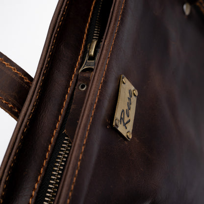 Reese Classic Tote – Handcrafted Vintage Leather Elegance