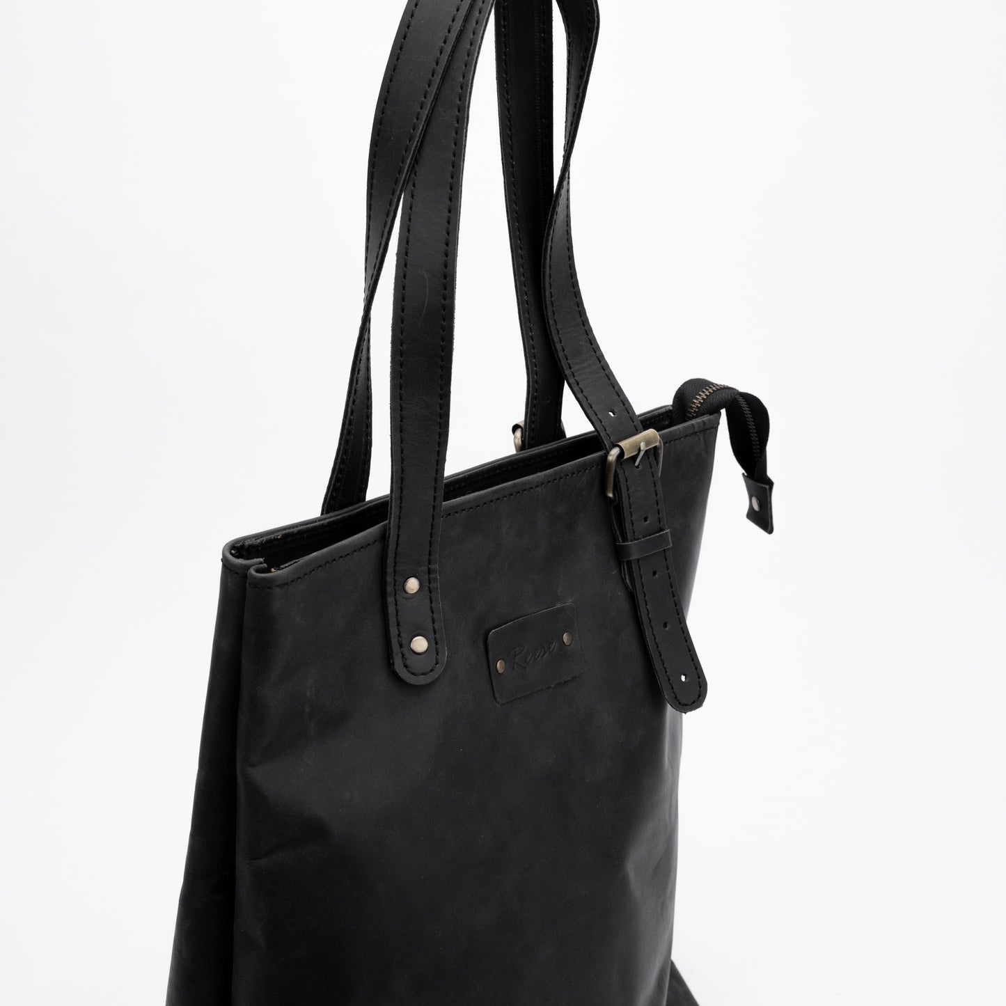 Reese Classic Tote – Handcrafted Vintage Leather Elegance