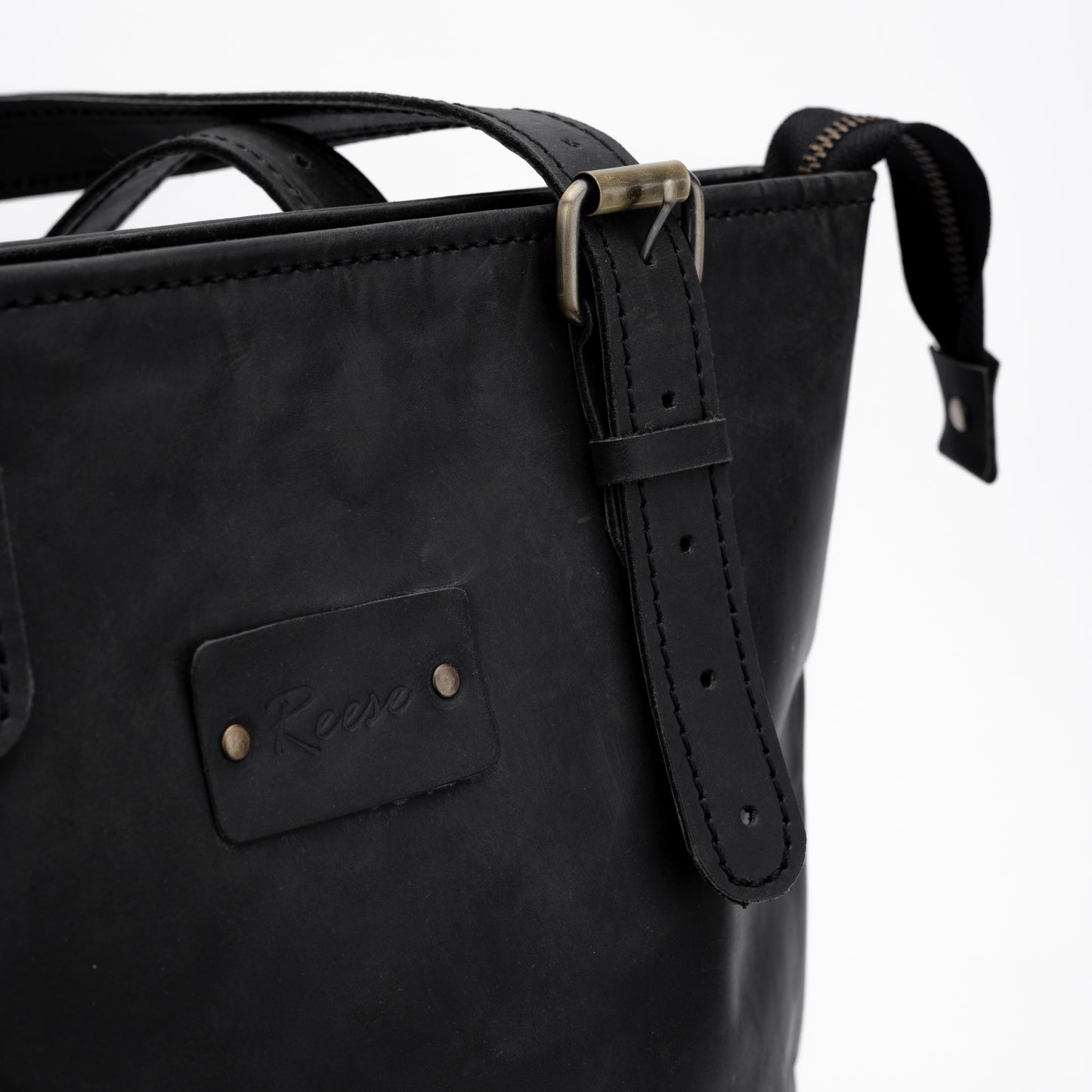 Reese Classic Tote – Handcrafted Vintage Leather Elegance