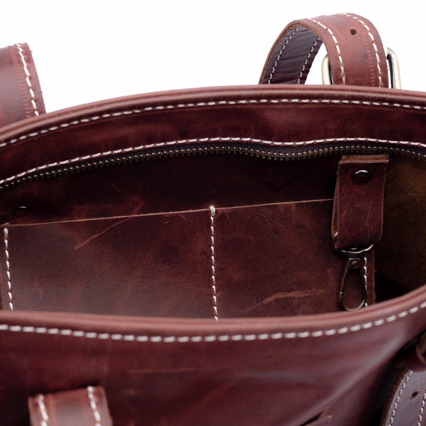 Reese Classic Tote – Handcrafted Vintage Leather Elegance