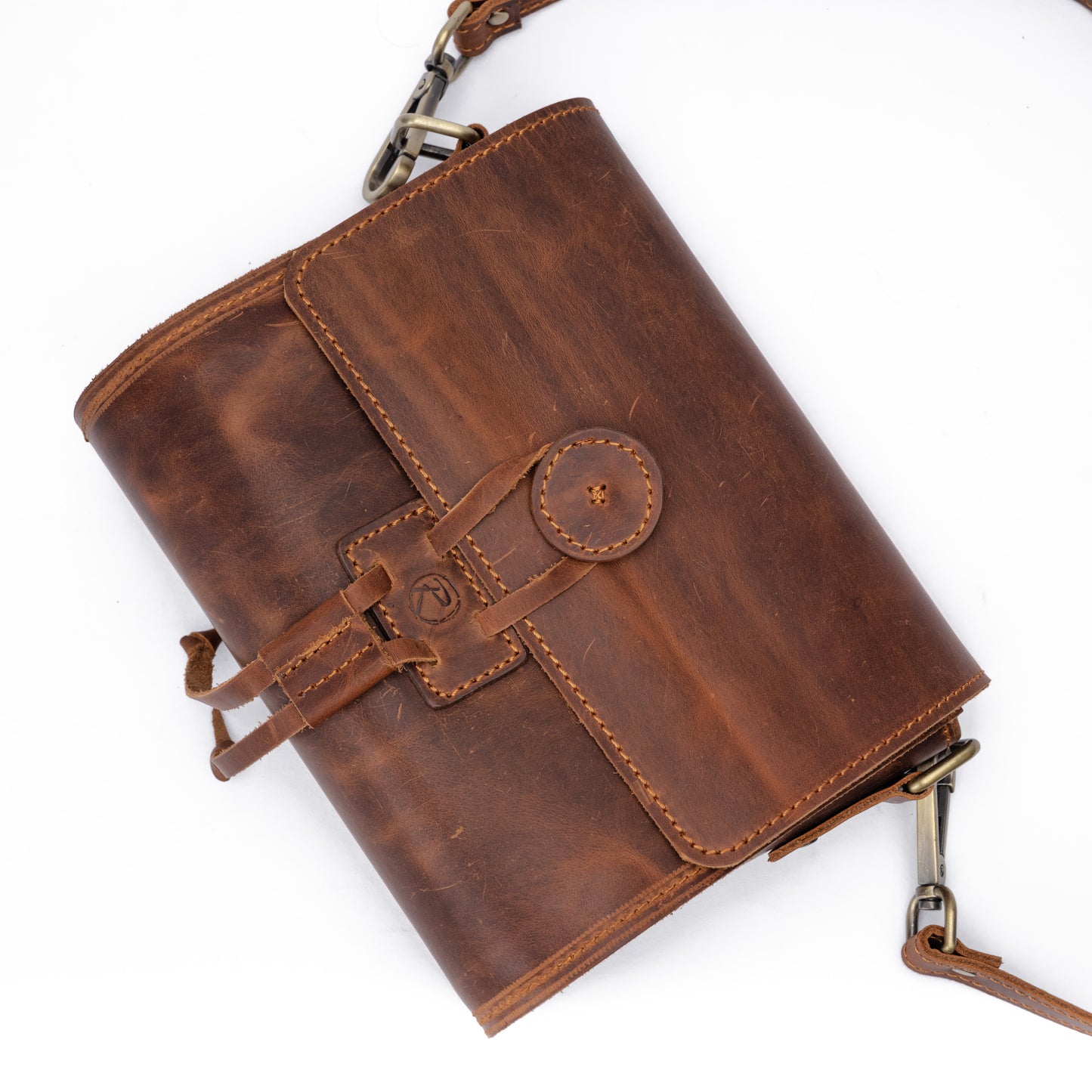 Reese Heritage Crossbody – Compact, Handcrafted, and Timeless