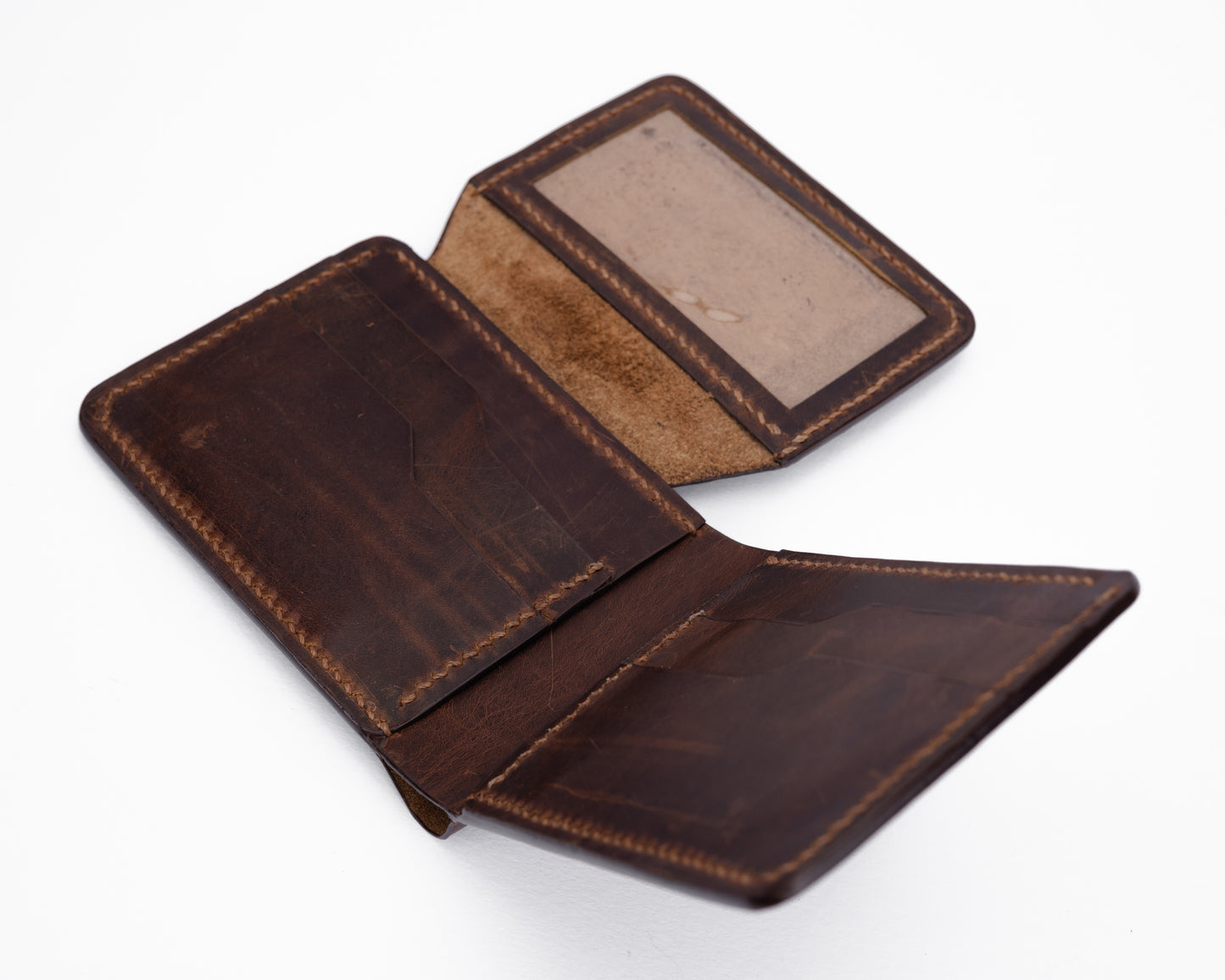 Reese Classic Bifold Wallet – Crafted for Life, Built for Character