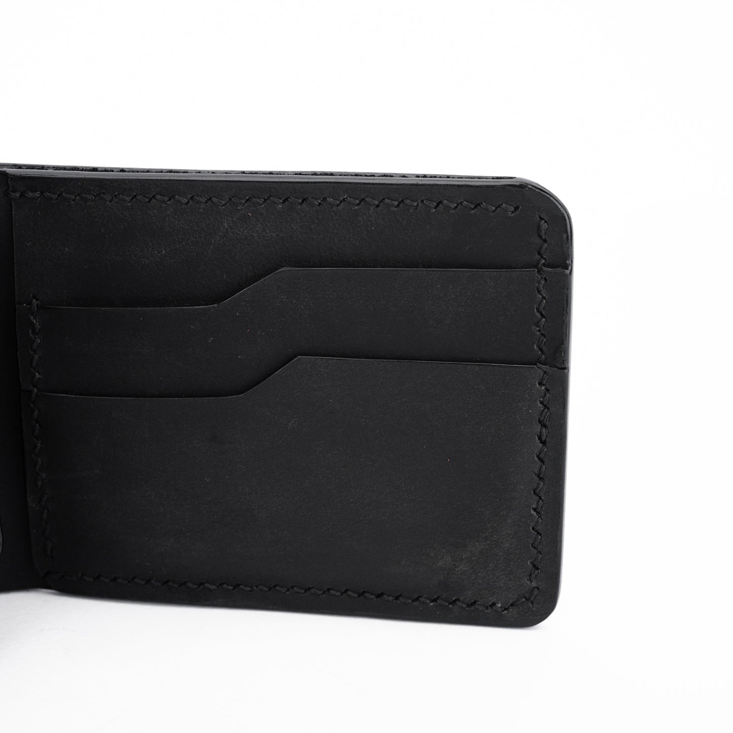 Reese Classic Bifold Wallet – Crafted for Life, Built for Character