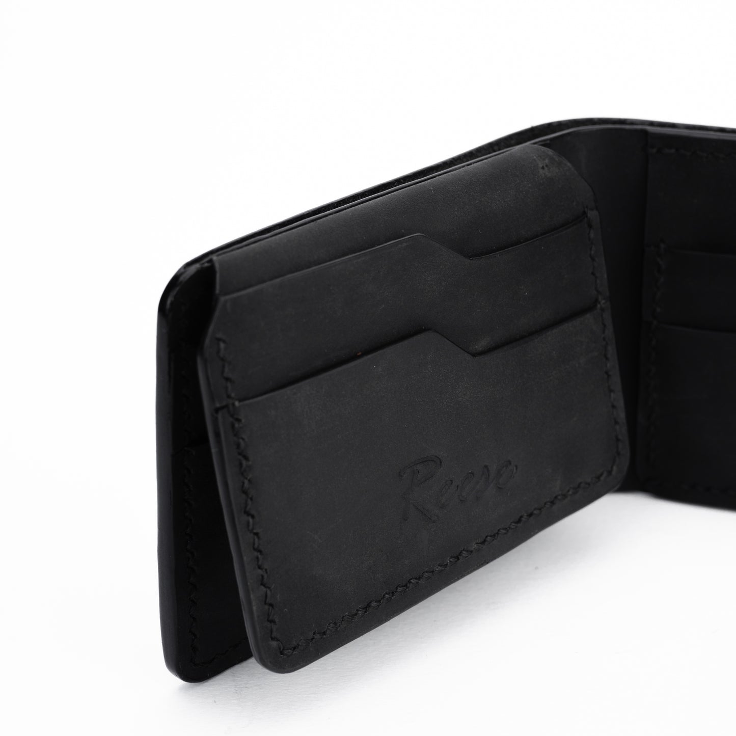 Reese Classic Bifold Wallet – Crafted for Life, Built for Character