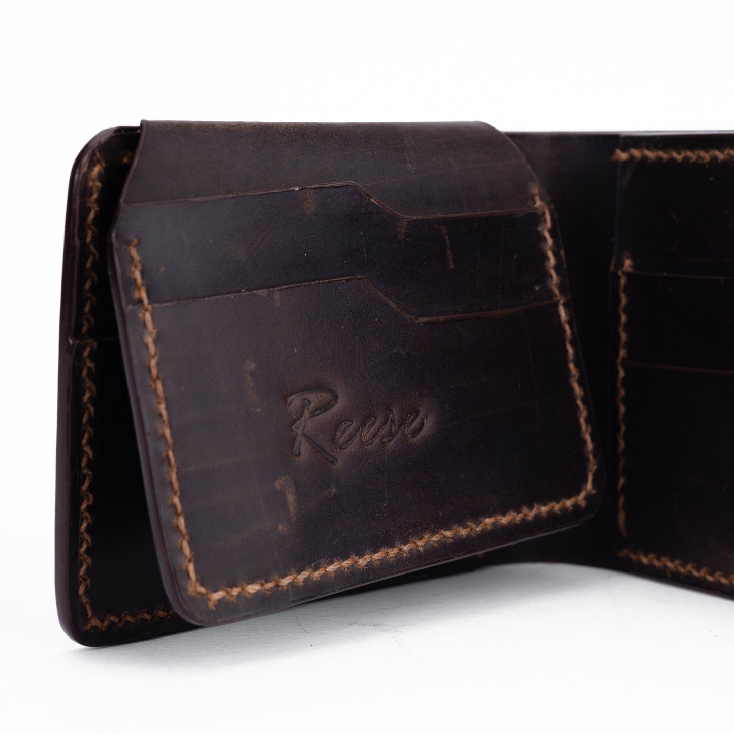 Reese Classic Bifold Wallet – Crafted for Life, Built for Character