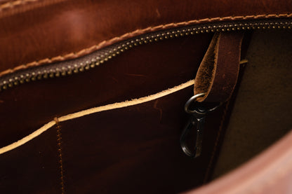 Reese Classic Tote – Handcrafted Vintage Leather Elegance